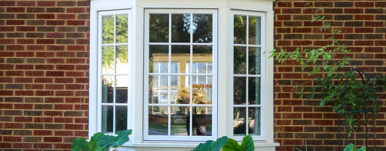 2025-05-07 Understanding Different Types of Bay Window Shutters